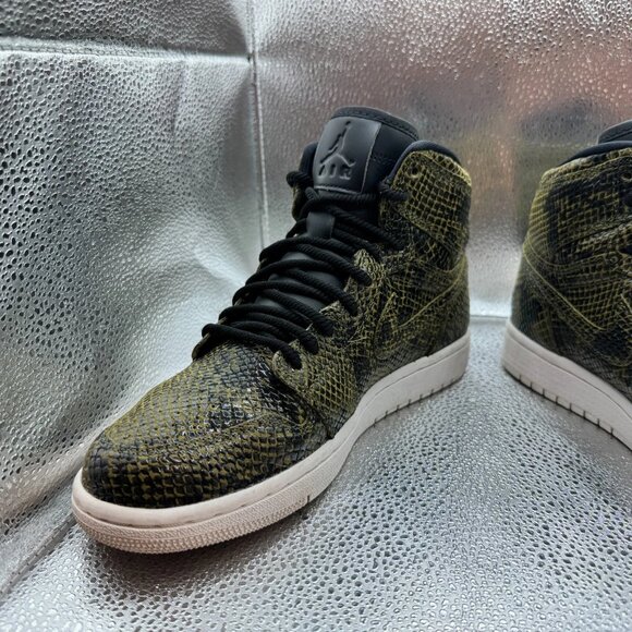 Size 8 Air Jordan 1 Retro High Womens Green Black‎ Snakeskin Shoes AH7389-302 - Picture 3 of 11